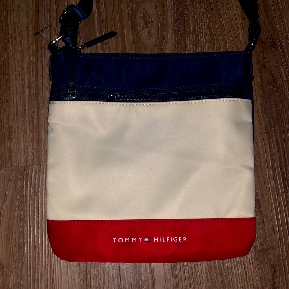 Tommy Hilfiger side bag